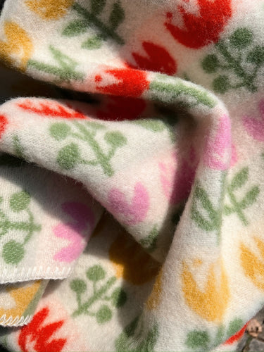 Tulips Wool Blanket