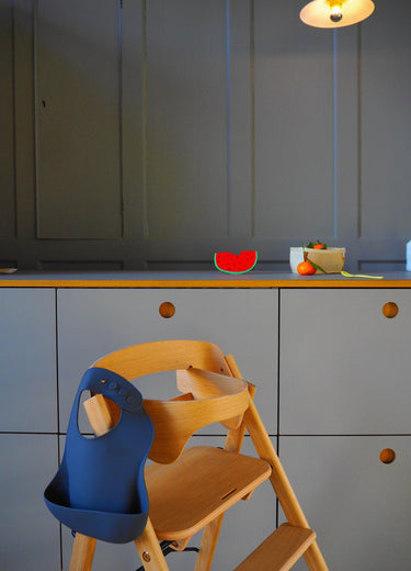 Klapp High Chair in Oak from Kaos